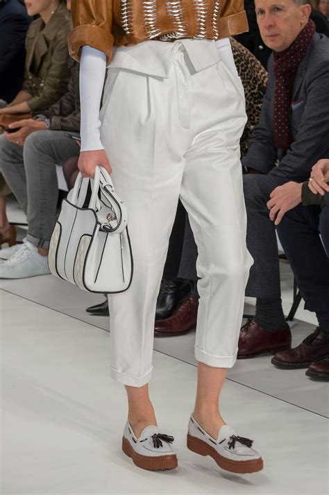 gonne bianche e pantaloni bianchi gucci